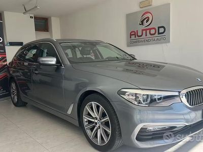 Usata BMW 520 Luxury Line 190 CV (139 kW) 2019 Grigio Station wagon