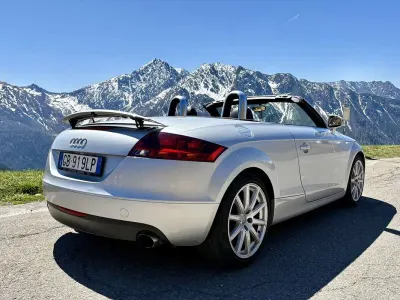 Usata Audi TT Roadster 250 CV (183 kW) 2007 Argento Cabrio