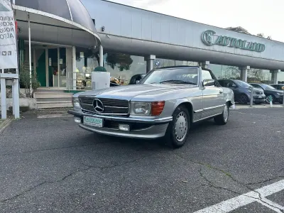 Usata Mercedes SL420 218 CV (160 kW) 1986 Argento metallizzato Cabrio