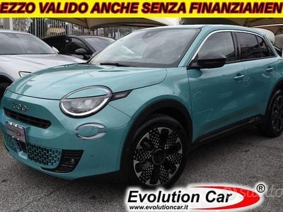 Usata Fiat 600 La Prima 101 CV (74 kW) 2024 Azzurro metallizzato SUV