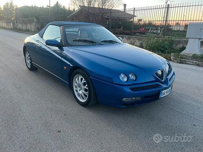 Usata Alfa Romeo Spider 201 CV (147 kW) 1998 Blu Cabrio