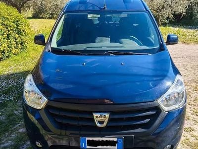 Usata Dacia Dokker 102 CV (75 kW) 2017 Blu Monovolume