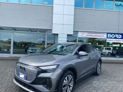 Usata Audi Q4 e-tron Business 150 kW (204 CV) 2023 Grigio SUV