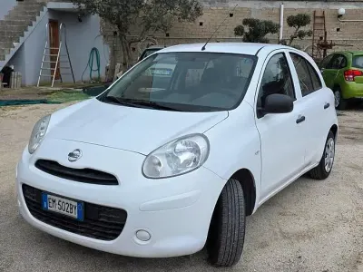Usata Nissan Micra Tekna 80 CV (58 kW) 2012 Bianco Utilitaria