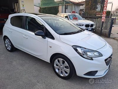 Usata Opel Corsa 90 CV (66 kW) 2018 Bianco Utilitaria