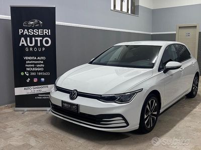 Usata VW Golf VII R-line 150 CV (110 kW) 2020 Bianco Berlina