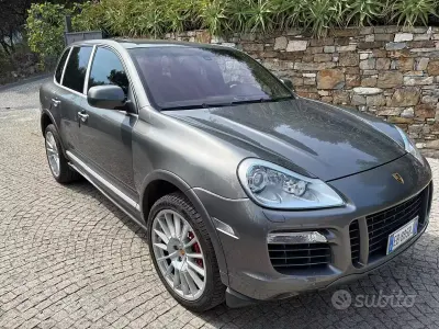 Usata Porsche Cayenne Turbo 549 CV (403 kW) 2010 Grigio SUV