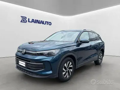 Usata VW Tiguan Life 204 CV (150 kW) 2025 Blu SUV