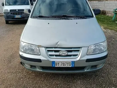 Usata Hyundai Matrix GLS 82 CV (60 kW) 2002 Verde Monovolume