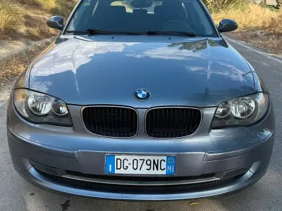 Usata BMW 118 143 CV (105 kW) 2007 Bluazzurro Utilitaria