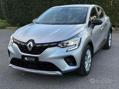Usata Renault Captur 115 CV (84 kW) 2020 Grigio SUV