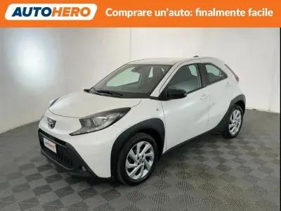 Usata Toyota Aygo X Active 72 CV (52 kW) 2022 Bianco SUV
