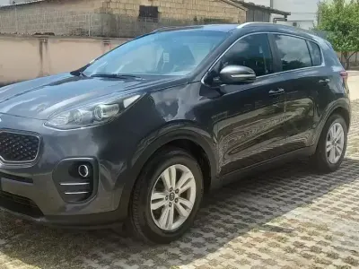 Usata Kia Sportage Active 136 CV (100 kW) 2017 Grigio SUV