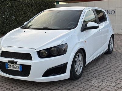 Usata Chevrolet Aveo LT 75 CV (55 kW) 2012 Bianco Berlina