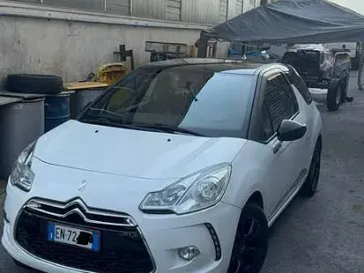 Usata Citroën DS3 Chic 95 CV (69 kW) 2012 Berlina