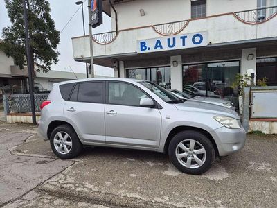 Usata Toyota RAV4 136 CV (100 kW) 2008 Argento SUV