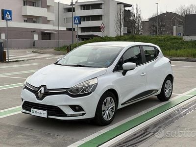 Usata Renault Clio IV Zen 75 CV (55 kW) 2016 Bianco Utilitaria