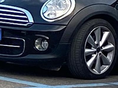 Usata Mini Cooper D 122 CV (89 kW) 2011 Nero Utilitaria