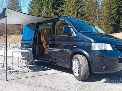 Usata VW T5 Highline 174 CV (127 kW) 2008 Nero Furgone