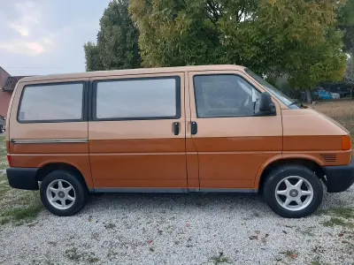 Usata VW Transporter 68 CV (50 kW) 1998 Marrone Furgone