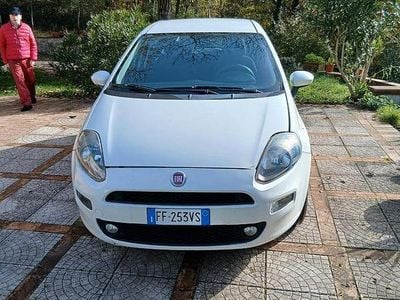 Usata Fiat Punto 77 CV (56 kW) 2017 Utilitaria