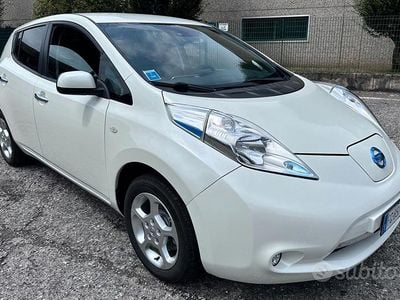 Usata Nissan Leaf Tekna 80 kW (109 CV) 2016 Bianco Utilitaria
