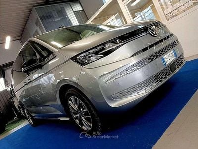 Usata VW Multivan 150 CV (110 kW) 2024 Grigio mono met Furgone