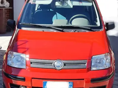 Usata Fiat Panda Emotion 60 CV (44 kW) 2003 Rosso Utilitaria
