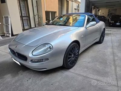 Begagnad Maserati Spyder 390 HK (286 kW) 2002 Grå Cab
