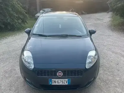 Usata Fiat Grande Punto 65 CV (47 kW) 2008 Nero Utilitaria