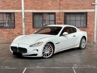 Usata Maserati Granturismo 440 CV (323 kW) 2009 Bianco Coupé