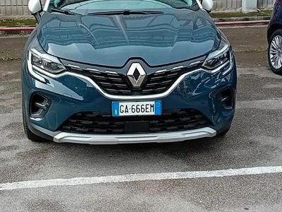 Usata Renault Captur 101 CV (74 kW) 2020 Blu SUV