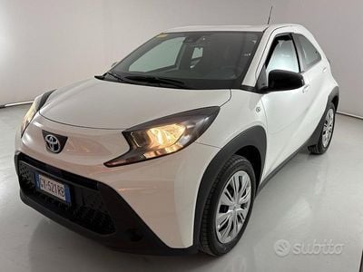 Usata Toyota Aygo X Active 72 CV (52 kW) 2025 Bianco SUV