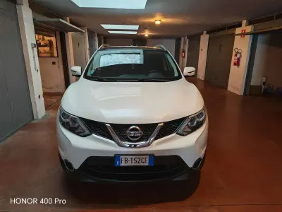 Usata Nissan Qashqai 360º 116 CV (85 kW) 2015 Bianco SUV