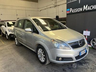 Usata Opel Zafira Cosmo 94 CV (69 kW) 2007 Grigio Monovolume