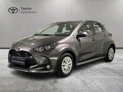 Usata Toyota Yaris Hybrid Active 116 CV (85 kW) 2022 Other Berlina