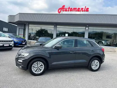 Usata VW T-Roc Business 150 CV (110 kW) 2022 Bianco SUV
