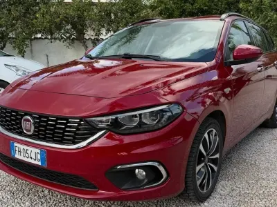 Usata Fiat Tipo Lounge 120 CV (88 kW) 2017 Rosso Station wagon