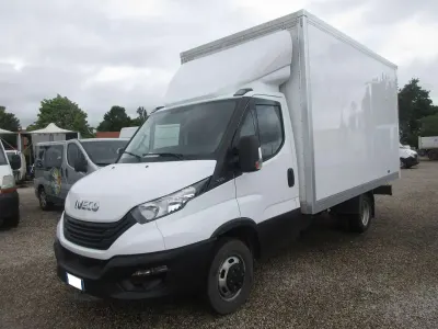 Usata Iveco Daily 136 CV (100 kW) 2022 Bianco