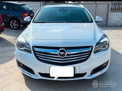 Usata Opel Insignia 140 CV (102 kW) 2014 Bianco Berlina