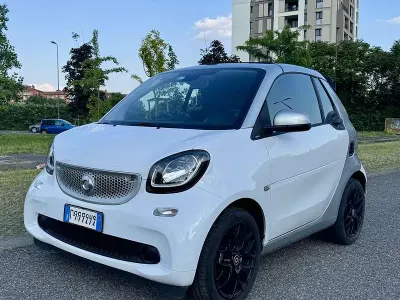 Usata Smart ForTwo Cabrio Passion 90 CV (66 kW) 2017 Bianco Cabrio