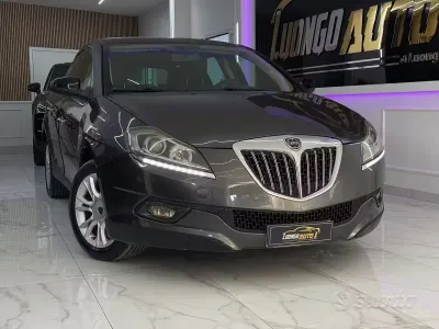 Usata Lancia Delta 120 CV (88 kW) 2009 Grigio Utilitaria