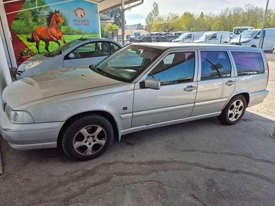 Usata Volvo V70 126 CV (92 kW) 1998 Argento Station wagon
