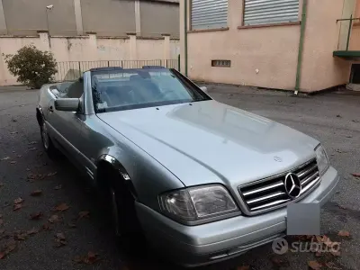 Usata Mercedes SL320 231 CV (169 kW) 1998 Giallo Cabrio
