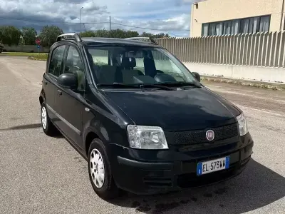 Usata Fiat Panda 69 CV (50 kW) 2012 Nero Utilitaria