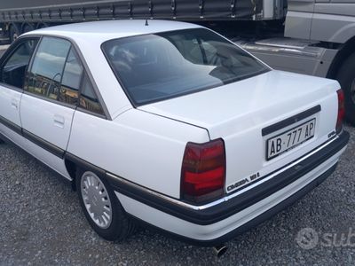 usata Opel Omega 1.8i