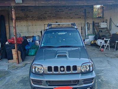 Usata Suzuki Jimny 65 CV (47 kW) 2010 Grigio SUV