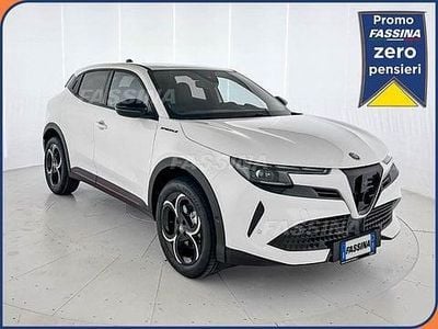Nuova Alfa Romeo Junior Edizione Speciale 136 CV (100 kW) 2025 Bianco SUV