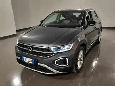 Usata VW T-Roc Style 150 CV (110 kW) 2022 Grigio SUV