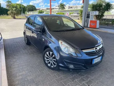 Usata Opel Corsa Swing 45 CV (33 kW) 1994 Utilitaria